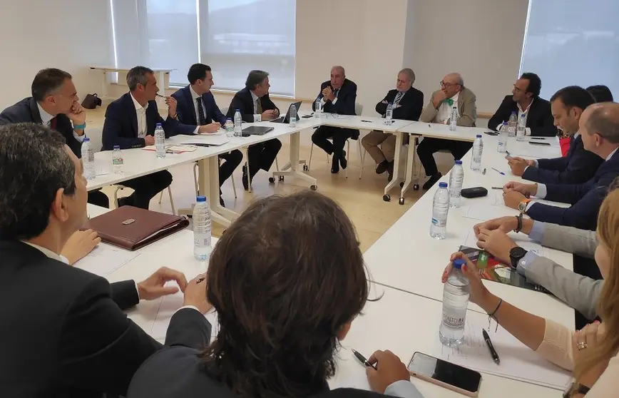 Directivos durante el encuentro Desaf&iacute;o CEO.