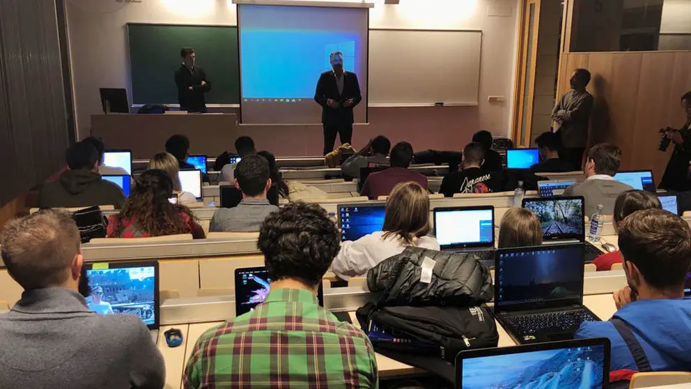 Una sesi&oacute;n formativa del programa "Business Inteligence".