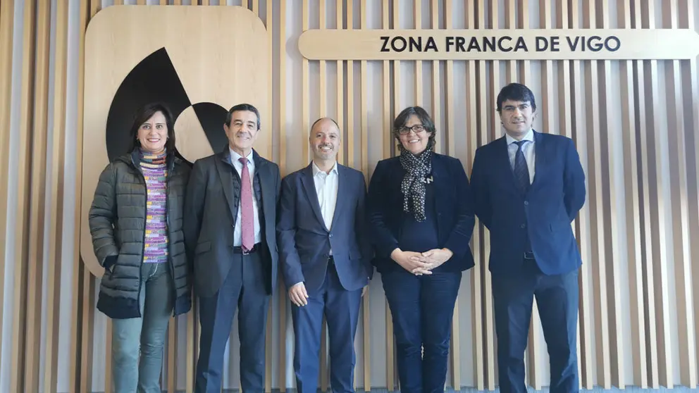 El el presidente de la Entidad Urban&iacute;stica de Conservaci&oacute;n, Indalecio Cuevas, el delegado de la Zona Franca, David Regades, la alcaldesa de O Porri&ntilde;o, Eva de la Torre,  y el gerente del pol&iacute;gono de A Granxa, David Sobral.