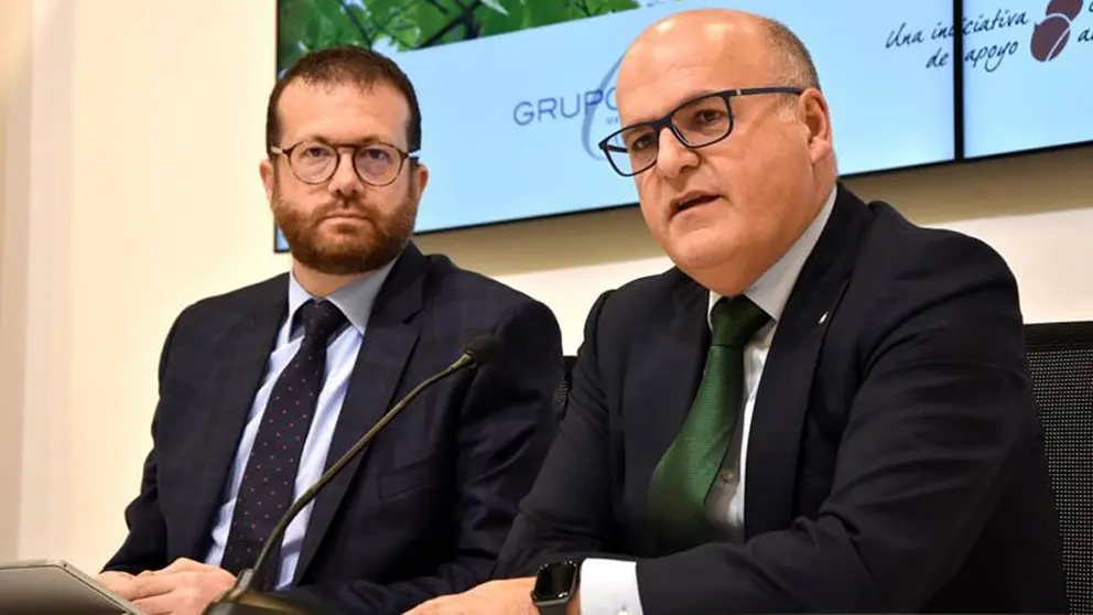 Artur Yuste, de Grupo Cuevas y Manuel Baltar, presidente de la Diputaci&oacute;n de Ourense.