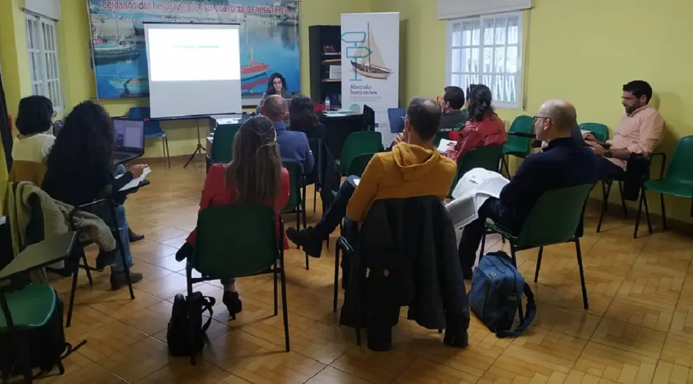 Una de las jornadas de asesoramiento del GALP R&iacute;a de Pontevedra.