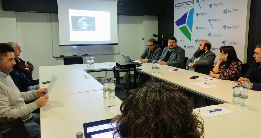 Presentaci&oacute;n del Plan de Captaci&oacute;n de Talento Digital en la sede de Cofer.