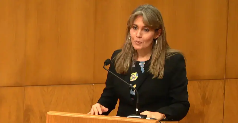 Lucy Amigo, vicedecana del Colegio de Economistas de Pontevedra./UVIGO TV.