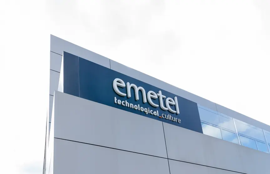 Emetel tiene sede central en Oleiros (A Coru&ntilde;a).