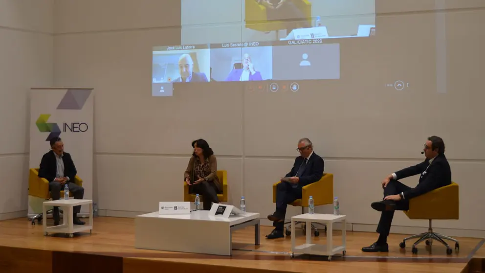 Mar Pereira en la mesa inaugural de GaliciaTIC.