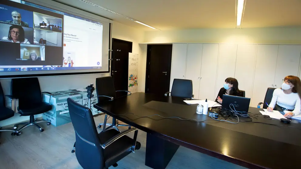 A conselleira de Emprego e Igualdade, Mar&Atilde;&shy;a Jes&Atilde;&ordm;s Lorenzana, reunirase por videoconferencia coa Confederaci&Atilde;&sup3;n de Empresarios de Ourense