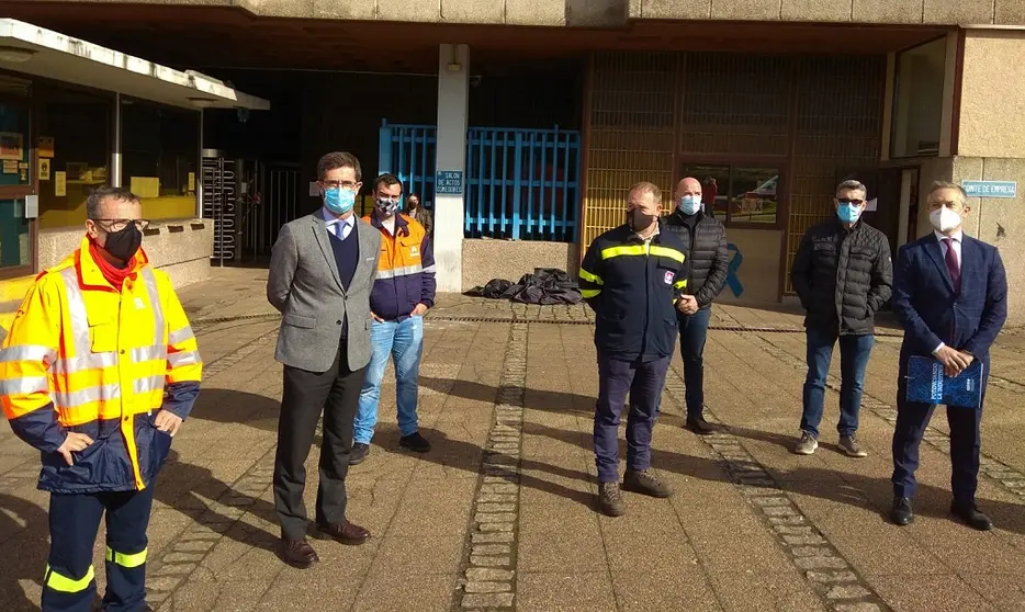 Directivos de Asime y miembros del comit&eacute; de empresa de Alcoa San Cibrao.