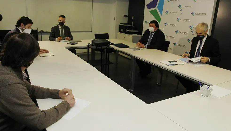 Reuni&oacute;n del presidente y los vicepresidentes de COFER con el vicepresidente econ&oacute;mico de la Xunta y el director del Igape.