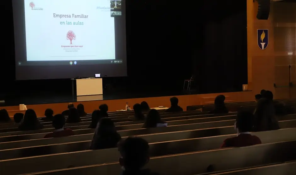 Una de las sesiones virtuales del programa 'Empresa familiar en las aulas'.