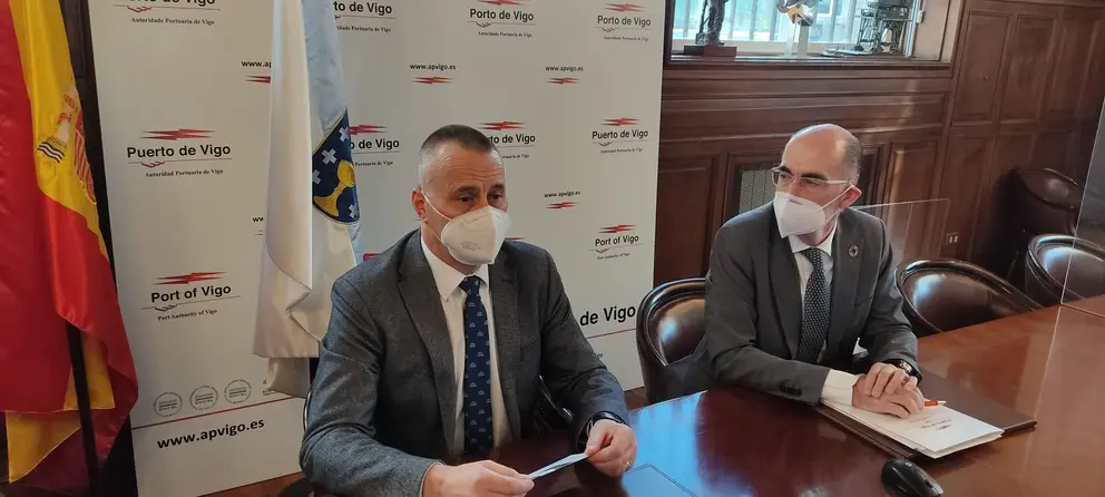 Jorge Cebreiros y Jes&uacute;s V&aacute;zquez Almu&iacute;&ntilde;a presentaron el contenido del I Foro CoLogistics.