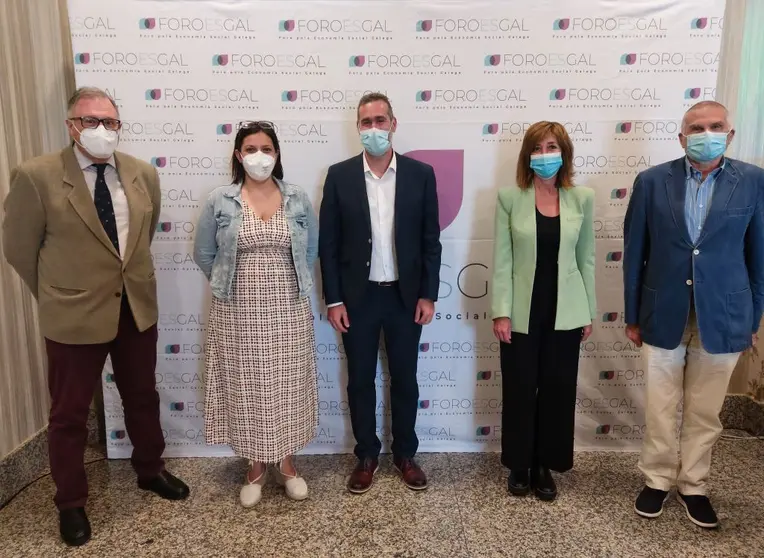 Directiva del Foro pola Econom&iacute;a Social Galega.