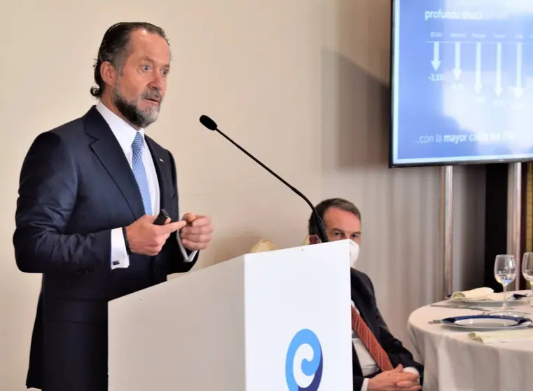 Juan Carlos Escotet, presidente de Abanca, en el encuentro empresarial en la sede de Circulo en Vigo.