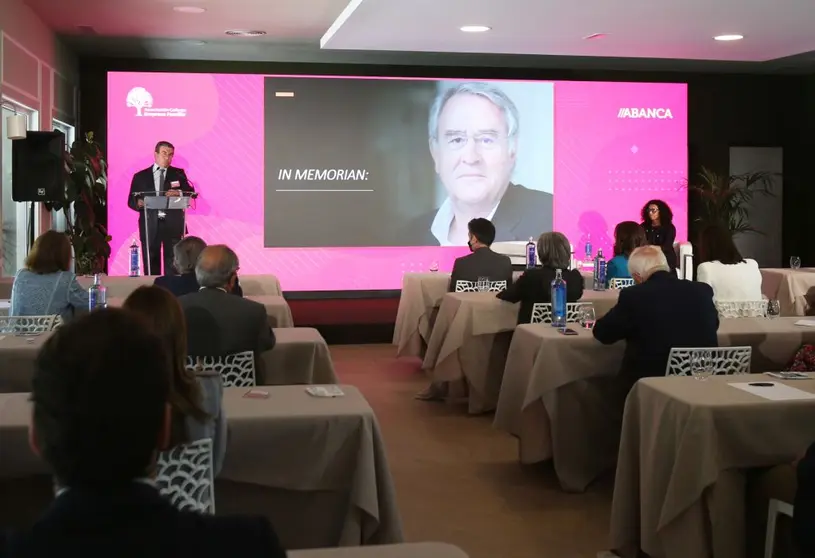 A Asociaci&oacute;n Galega da Empresa Familiar reuniu en Compostela aos representantes das
s&uacute;as 58 empresas asociadas. / M. MU&Ntilde;IZ