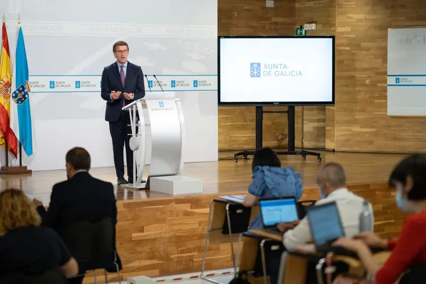 Alberto N&uacute;&ntilde;ez Feij&oacute;o, en una rueda de prensa tras el Consello de la Xunta./D.CABEZ&Oacute;N.