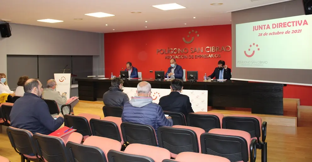 Junta directiva de la Asociaci&oacute;n de empresarios del Pol&iacute;gono de San Cibrao das Vi&ntilde;as.