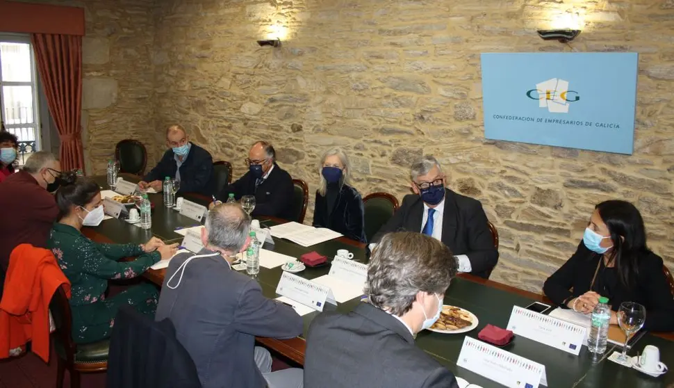 La sede de la CEG en Santiago acogi&oacute; la presentaci&oacute;n del informe