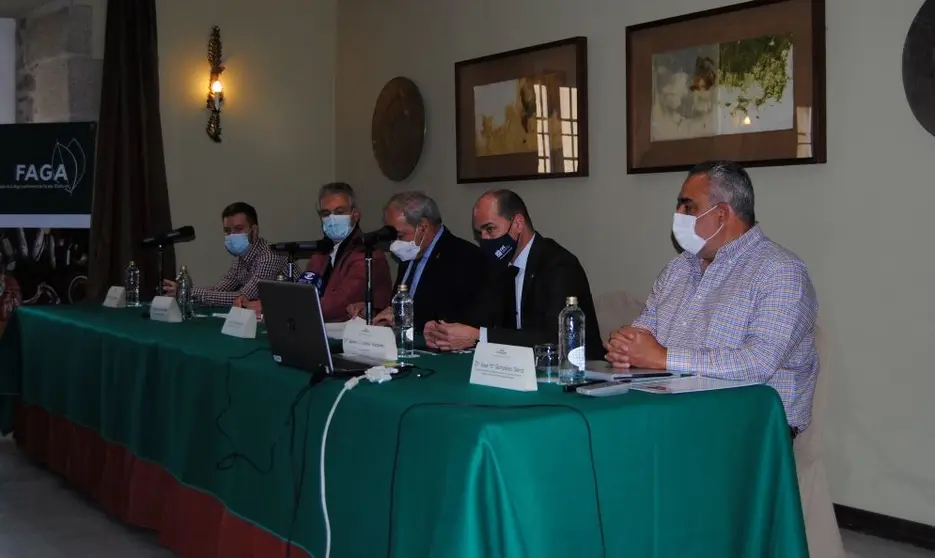 Apertura del Foro "Nacer e Medrar" en que se present&oacute; el proyecto PRALEITE.