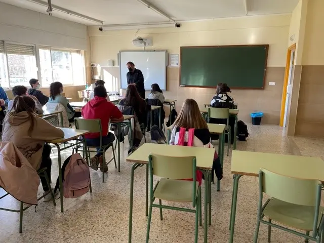 Una sesi&oacute;n del programa EmprendeTE en el IES do Barco.