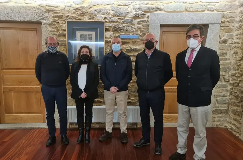 Las organizaciones de productores OPP-7 Burela, Opnapa, Orpagu y Opromar y Anecteam denuncian la "inacci&oacute;n" del Gobierno con el marrajo.