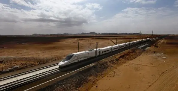 La tecnolog&iacute;a de Gradiant analiza en tiempo real las im&aacute;genes de c&aacute;maras infrarrojas t&eacute;rmicas instaladas en los 453 km de la l&iacute;nea./Consorcio Espa&ntilde;ol Alta Velocidad Meca Medina.