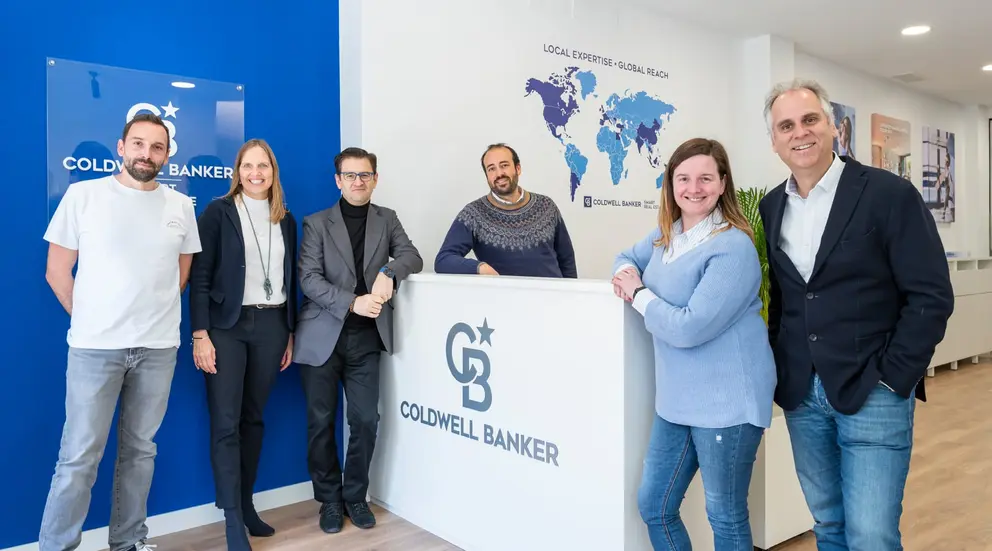 Equipo de la oficina de A Coru&ntilde;a de Coldwell Banker.