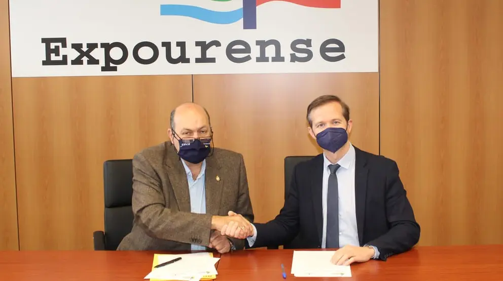 Rogelio Mart&iacute;nez, en representaci&oacute;n de Expourense, y Ricardo Dur&aacute;n, de la Fundaci&oacute;n Semana Verde de Galicia.