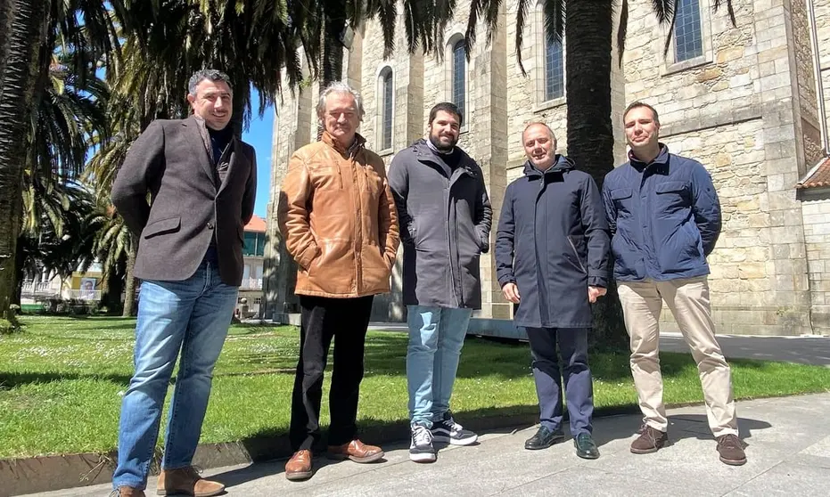 David Regades se reuni&oacute; con el cofundador y CEO de Velca, Emilio

Froj&aacute;n; y el alcalde de Caldas, Juan Manuel Rey.