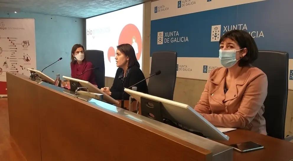 Pepa Limeres, Patricia Argerey y Carme Pamp&iacute;n, durante el Bioalmorzo.
