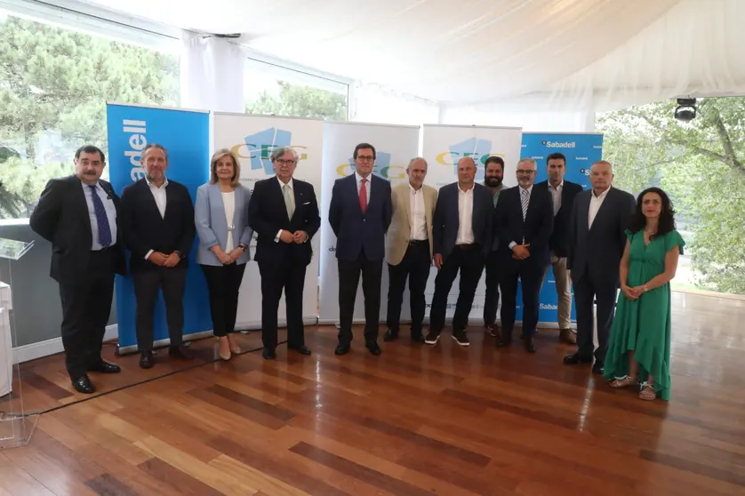 Representantes empresariales en la reuni&oacute;n del Consejo Asesor de la CEG.