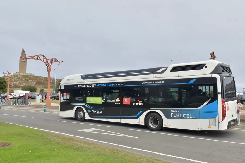 Los trayectos de prueba con pasajeros se iniciar&aacute;n este martes 23 en la l&iacute;nea 1 del transporte urbano de A Coru&ntilde;a.