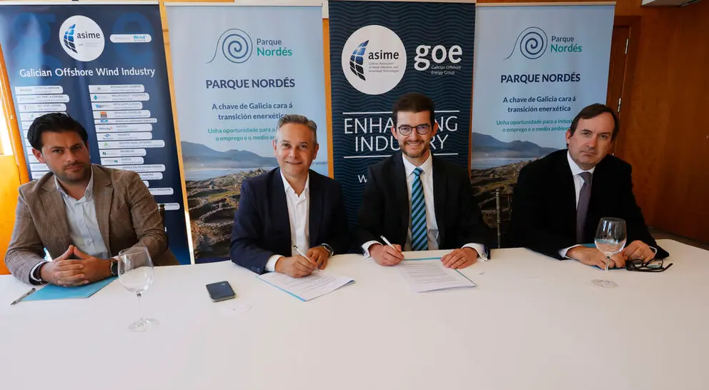 Representantes de GOE-Asime y de BlueFloat Energy y SENER Renewable Investments, en la firma del memorandum de entendimiento, en A Coru&ntilde;a.