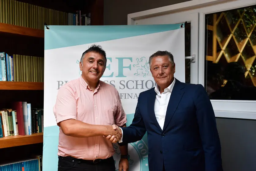 Juan Jos&eacute; L&oacute;pez, presidente de la C&aacute;mara Oficial Mineira de Galicia y Venancio Salcines, presidente de EF Business School.