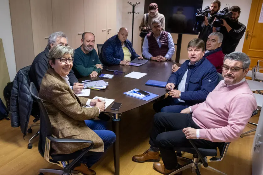 A conselleira do Mar, Rosa Quintana, xunto co director xeral de Pesca, Acuicultura e Innovaci&oacute;n Tecnol&oacute;xica, Antonio Basanta, asistir&aacute; &aacute; reuni&oacute;n da Comisi&oacute;n sectorial do cerco para analizar o resultado das negociaci&oacute;ns dos totais admisibles de capturas (TAC) e cotas pesqueiras para 2023. 

foto xo&aacute;n crespo
