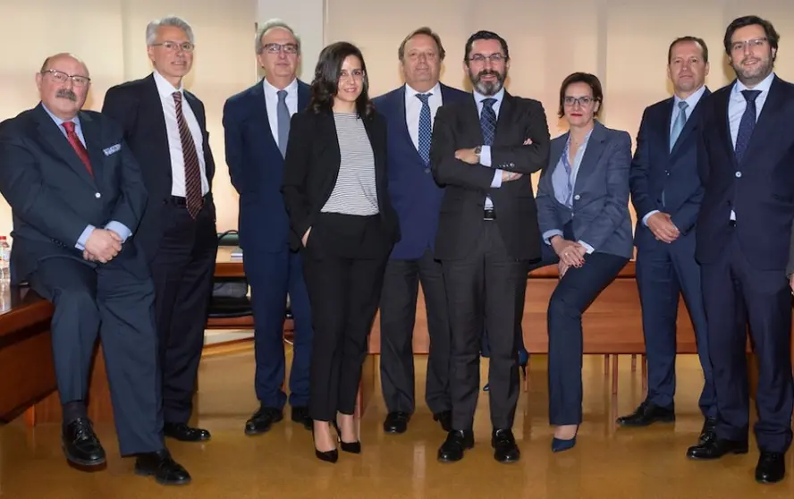Junta directiva del ICJCE Galicia./PUNTO GA. M.RIOPA.