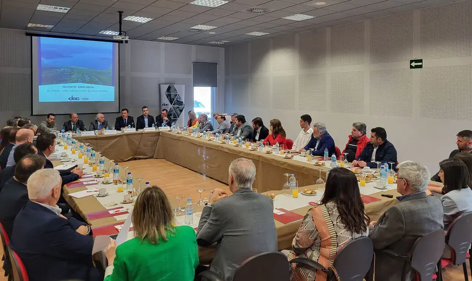 Encuentro empresarial en As Pontes auspiciado por la CEC.