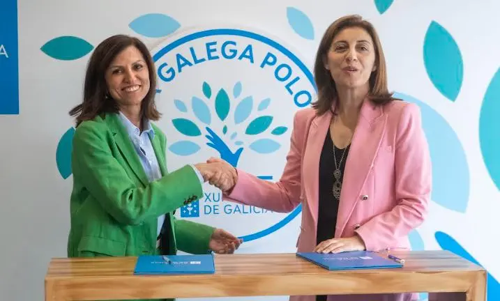 A conselleira delegada de Espina y Delf&iacute;n, Rosa Blanca Rodr&iacute;guez, e a conselleira de Medio Ambiente, Territorio e Vivenda, &Aacute;ngeles V&aacute;zquez.