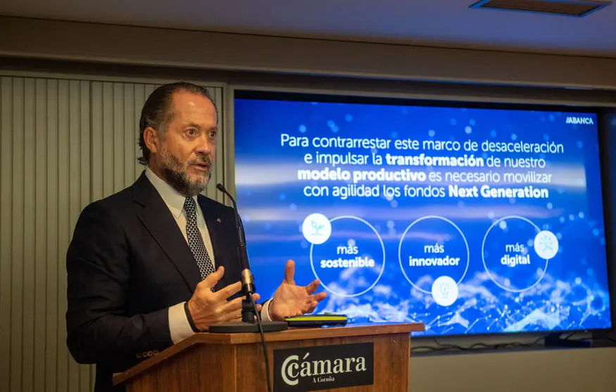 Juan Carlos Escotet, presidente de Abanca, en su intervenci&oacute;n en la C&aacute;mara de A Coru&ntilde;a.