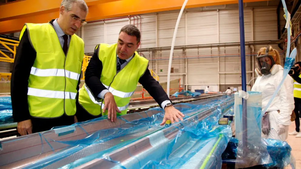 Francisco Conde en las instalaciones de Gamesa en As Somozas