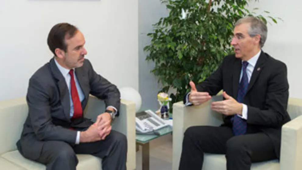 Mauricio Garc&iacute;a de Quevedo y Francisco Conde, en la reuni&oacute;n./X.C.