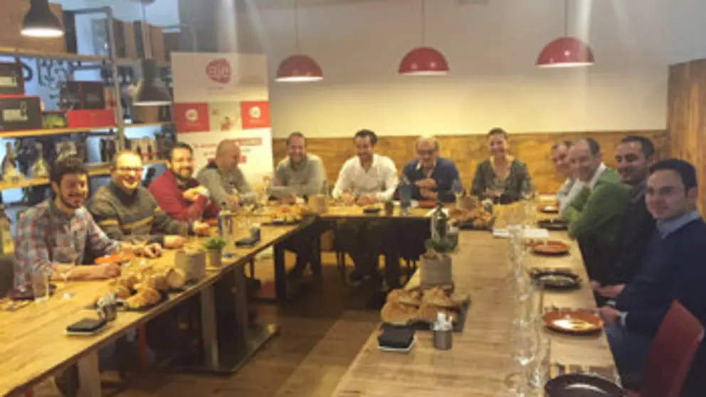 Desayuno de los j&oacute;venes empresarios de Ourense con Joss&eacute; Luis Prada.