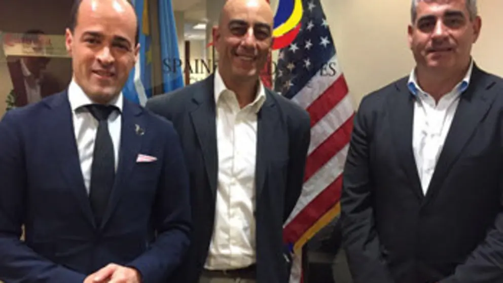 Reuni&oacute;n de trabajos de miembros de la CEl con el director ejecutivo de la C&aacute;mara de Comercio de Miami.