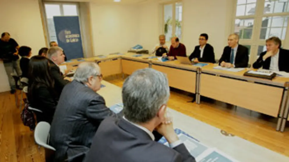 Reuni&oacute;n del conselleiro de Econom&iacute;a con miembros del Foro Econ&oacute;mico de Galicia.