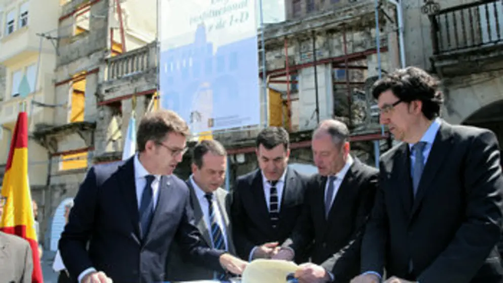 Firma entre Conseller&iacute;a de Educaci&oacute;n y Universidade de Vigo para la construcci&oacute;n del edificio institucional y de I+D en el Casco Vello de Vigo./X.C.