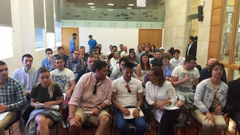 Participantes en el primer turno del "Practicum Depo 2015" de la Diputaci&oacute;n de Pontevedra.