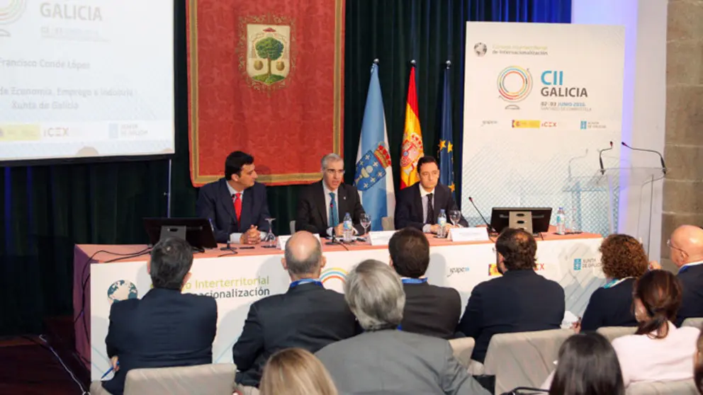 El conselleiro de Econom&iacute;a particip&oacute; en Santiago en el Consejo Interterritorial ./C.P.