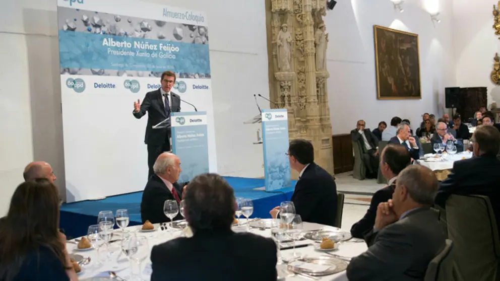 Feij&oacute;o particip&oacute; en el almuerzo-coloquio organizado por la APD en Santiago.