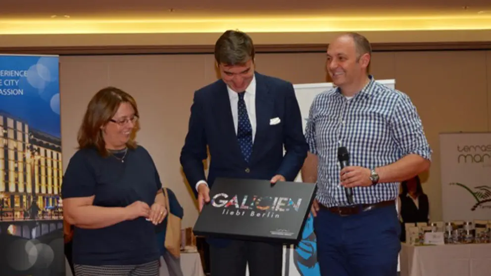 Carmen Calvo, Pablo Garc&iacute;a Berdoy y Dositeo Cela, en el Galician Gourmet Extravaganza de Berl&iacute;n.