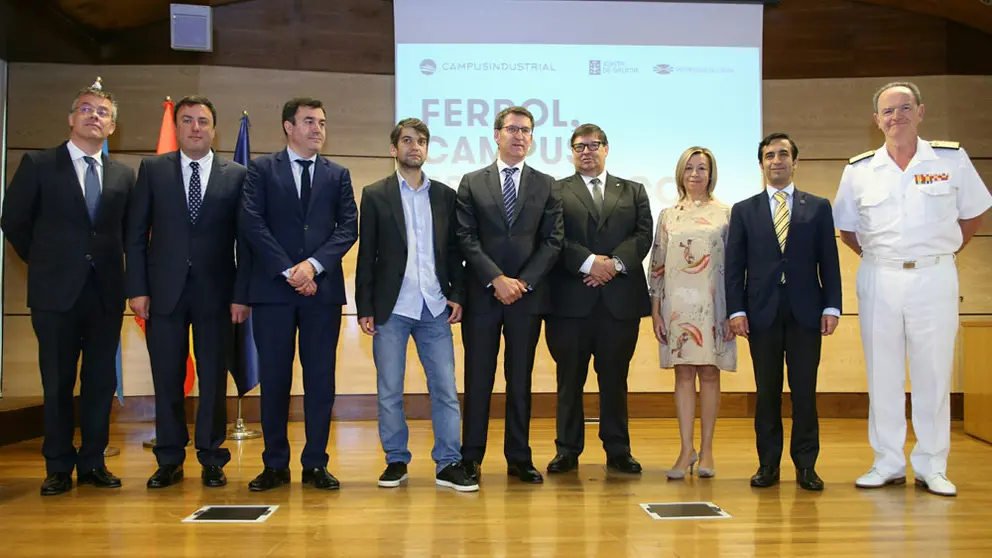 Autoridades pol&iacute;ticas y acad&eacute;micas en la presentaci&oacute;n del Campus Industrial de Ferrol./X.C.