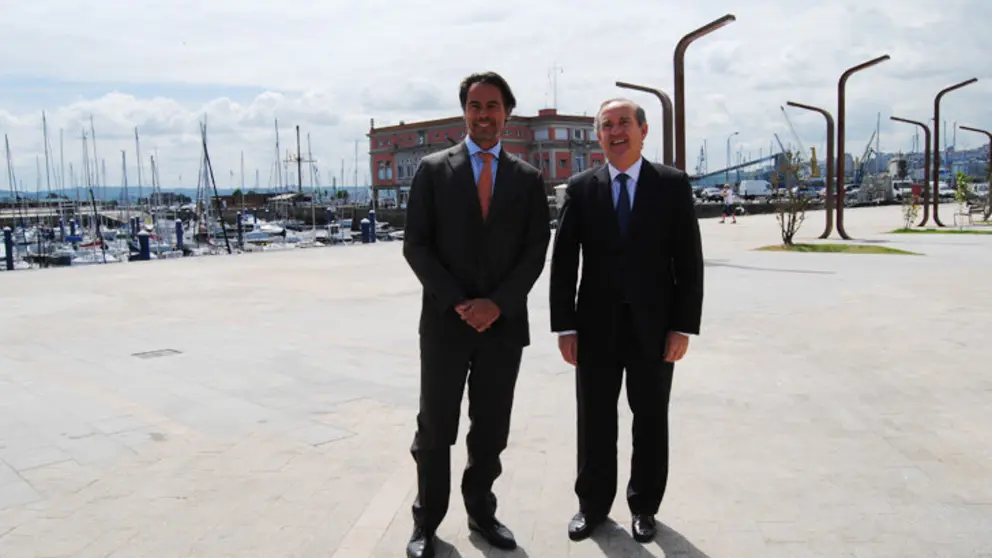 y Enrique Losada en el Puerto de A Coru&ntilde;a.