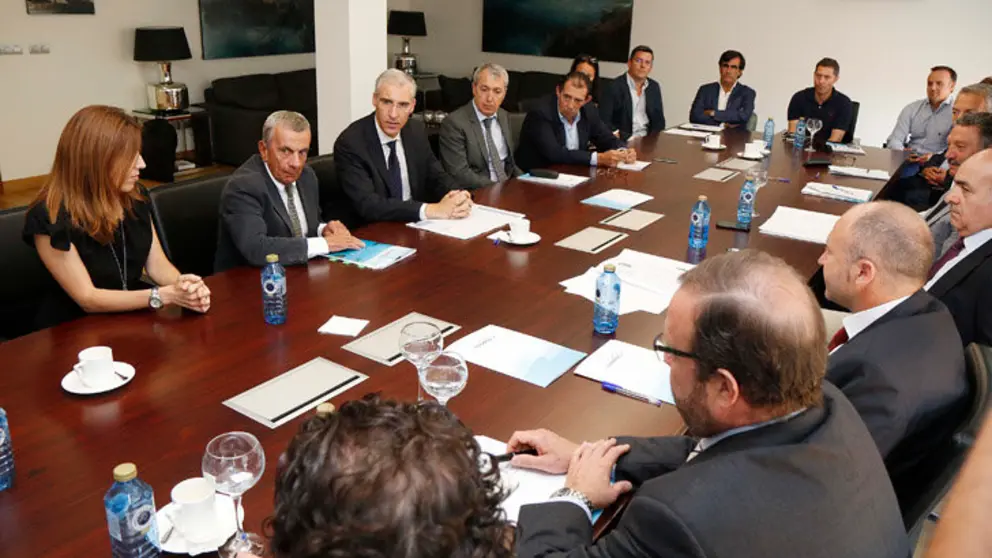 Reuni&oacute;n del conselleiro de Econom&iacute;a con la Junta Directiva de Conxemar, en Vigo.